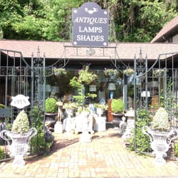 Biltmore Lamp & Shade Gallery - Entrance to Biltmore Lamp & Shade Gallery - Antiques, Lamps, Lampshades