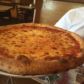 La Manda's Restaurant - Good pizza too - Italian Near Me - White Plains, New York