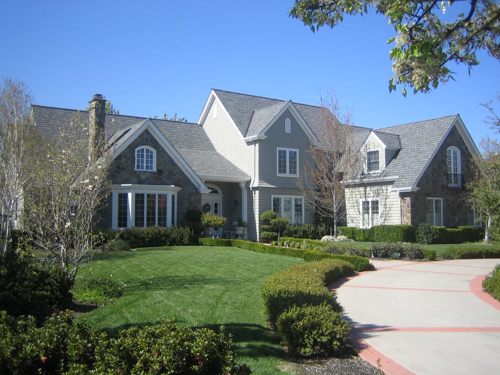 Slide of Sierra Roofing and Solar