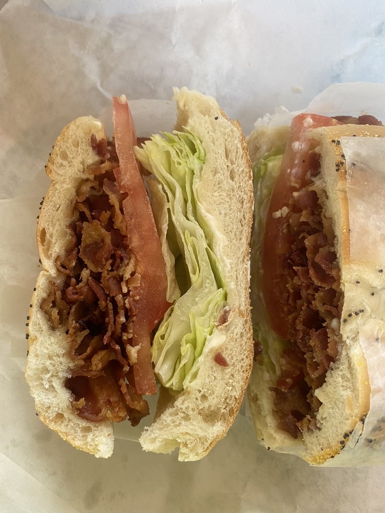 PETE’S TOWN & COUNTRY DELI OF HAMPTON BAYS Updated August 2024 274