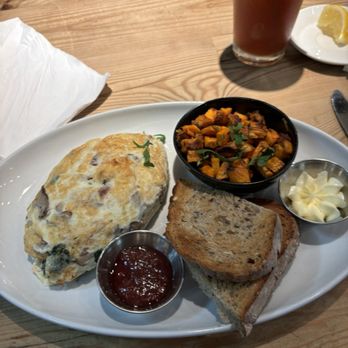 Cupitol - The mushroom omelette and sweet potato hash were out of this world! - Salad Near Me - Chicago, Illinois