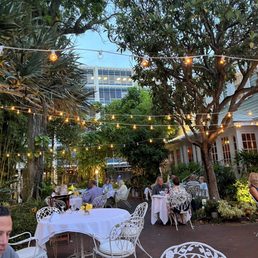 THE VERANDA - Updated May 2025 - 241 Photos & 266 Reviews - 2122 Second