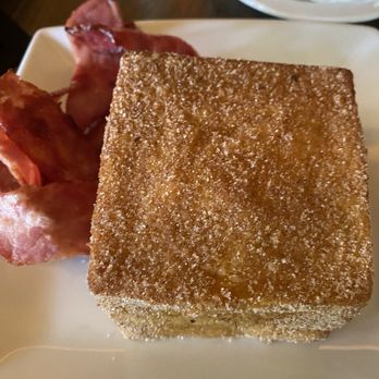 Kona Cafe - Tonga Toast with turkey bacon - Sushi Bars Near Me - Lake Buena Vista, Florida