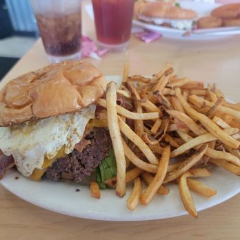 Don's Downtown Diner - Delicious burger and fries. I opted for an egg on my burger which was a nice addition. Big servings! - Diners Near Me - Bellefontaine, Ohio
