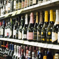 Top Ten Liquors - St. Louis Park - Oh yeah, we have a bunch of great wines.