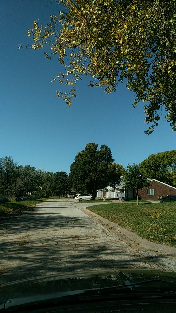 SOUTHDALE SQUARE Updated September 2024 2945 Biggs Plz, Bellevue