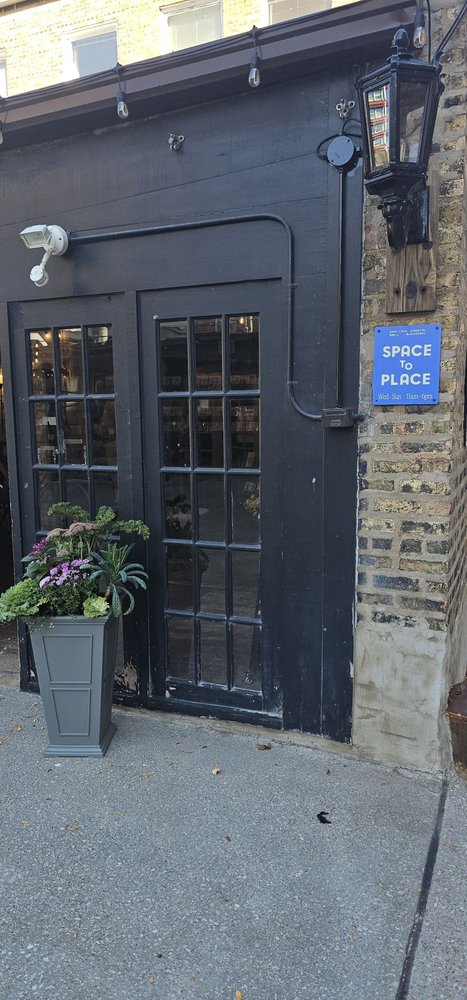 Space To Place Logo