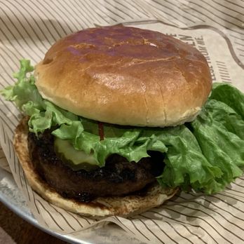 Cheddar's Scratch Kitchen - Classic Burger - American Near Me - Triadelphia, West Virginia