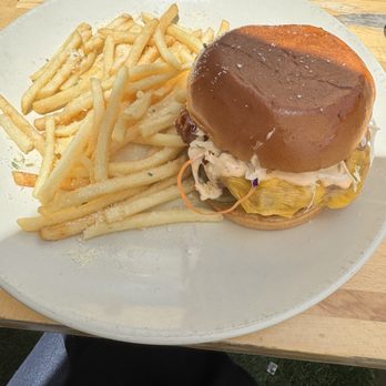 Solana Beach Kitchen - Hot chick, truffle fries - New American Near Me - Solana Beach, California