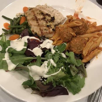 World Golf Village Renaissance St. Augustine Resort - Lunch Buffet - Resorts Near Me - St. Augustine, Florida