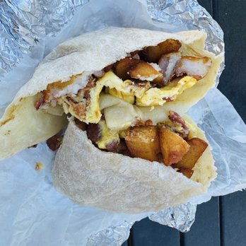 Chino Valley's Skillets Cafe - Breakfast burritos - Cafes Near Me - Chino Valley, Arizona
