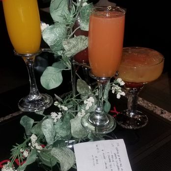 Illusions Restaurant and Bar - Cocktail Bars Near Me - Glen Burnie, Maryland