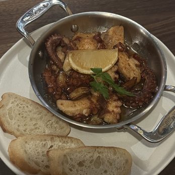 Casa de Raku - Pulpo - Tapas Bars Near Me - Las Vegas, Nevada Casa de Raku - Pulpo - Tapas Bars Near Me - Las Vegas, Nevada