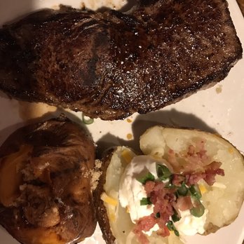 Outback Steakhouse - Steakhouses Near Me - Edgewater, New Jersey