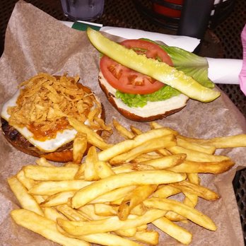 Harry Caray's - Sports Bars Near Me - Chicago, Illinois