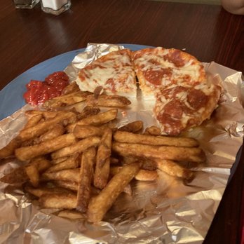 Ramirez Mexican Restaurant - Kids pizza and overcooked fries. - Mexican Near Me - Bossier City, Louisiana Ramirez Mexican Restaurant - Kids pizza and overcooked fries. - Mexican Near Me - Bossier City, Louisiana