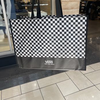 Vans - Shoe Stores Near Me - Las Vegas, Nevada Vans - Shoe Stores Near Me - Las Vegas, Nevada