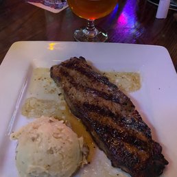 Strip & Potatoes
