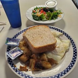 Zodiac Dinor - Classic breakfast and salad