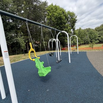Reston North Park - Swing set - Parks Near Me - Reston, Virginia