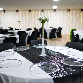 Smith’s Crossing - Wedding reception - Venues & Event Spaces Near Me - Rineyville, Kentucky Smith’s Crossing - Wedding reception - Venues & Event Spaces Near Me - Rineyville, Kentucky