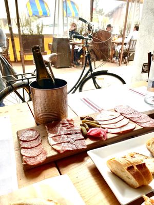 La Bicyclette Restaurant by null