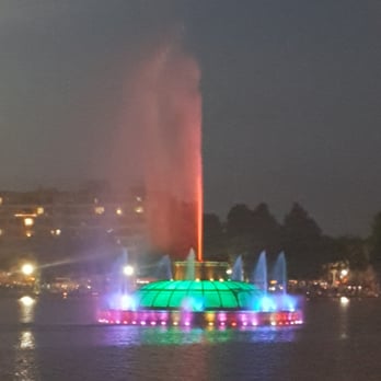 Lake Eola Park - Parks Near Me - Orlando, Florida