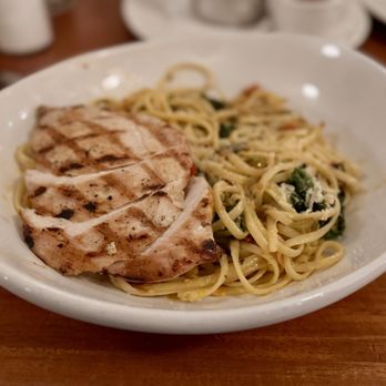 Cooks Tavern - Shift Meal with Chicken - New American Near Me - Tacoma, Washington Cooks Tavern - Shift Meal with Chicken - New American Near Me - Tacoma, Washington