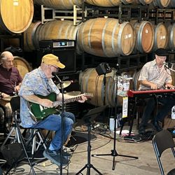 Stockwell Cellars - Live music Fri/Sat.