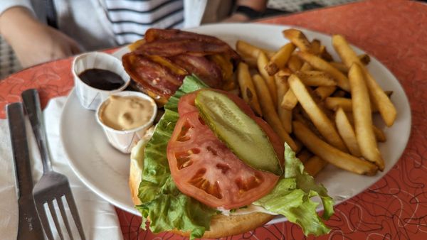 Lucy's Eastside Diner by null