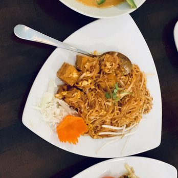 Bangkok Square - Panang Curry, Pad Thai, Basil Fried Rice - Thai Near Me - Gainesville, Florida Bangkok Square - Panang Curry, Pad Thai, Basil Fried Rice - Thai Near Me - Gainesville, Florida