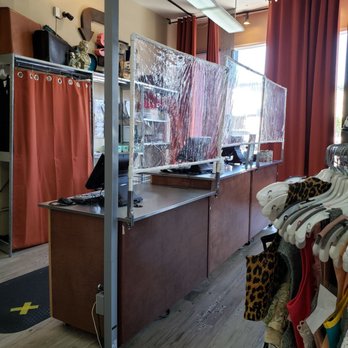 Buffalo Exchange - No trade for now by appointment only - Used, Vintage & Consignment Near Me - Sherman Oaks, California Buffalo Exchange - No trade for now by appointment only - Used, Vintage & Consignment Near Me - Sherman Oaks, California
