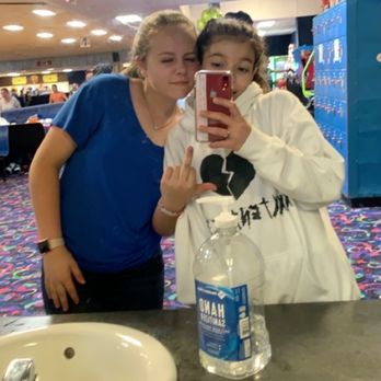 Skate Station - Me and mackenzie I need to see her again - Skating Rinks Near Me - Jacksonville, Florida