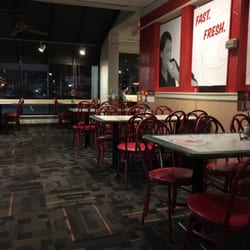 Fazoli's - Lots of seating!