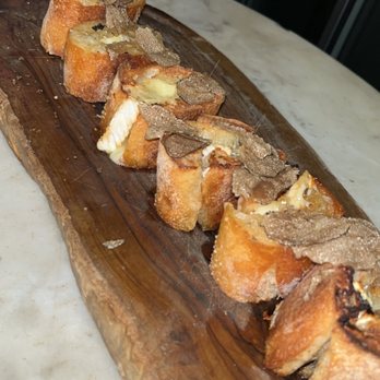 Wally's - Wood Oven Baked Brie - New American Near Me - Beverly Hills, California