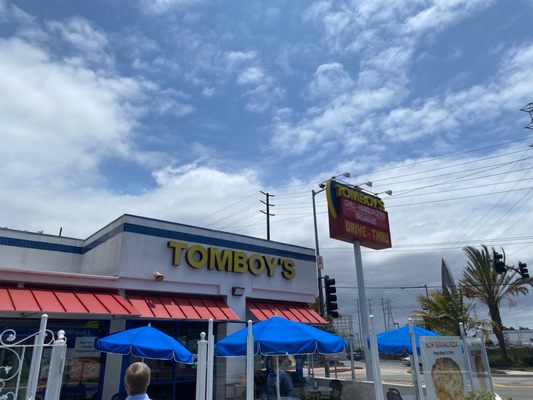 Tomboy's Famous Chiliburgers by null
