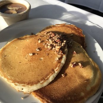 Zakes Cafe - Butter Pecan Pancakes - New American Near Me - Fort Washington, Pennsylvania