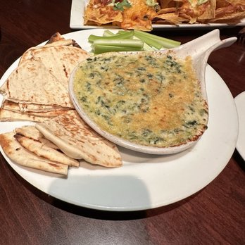 Delicious Heights - Chicago Style Spinach Dip - Bars Near Me - Bedminster, New Jersey