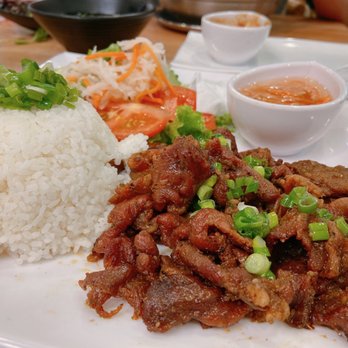 Pho Lucky - Broken rice with BBQ Pork - Vietnamese Near Me - San Diego, California Pho Lucky - Broken rice with BBQ Pork - Vietnamese Near Me - San Diego, California