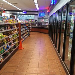 On Cue - Nice clear open aisle