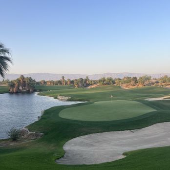 Desert Willow Golf Resort - Golf Near Me - Palm Desert, California