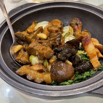 Happy Harbor - Braised Sea Cucumber in Abalone Sauce/ - Dim Sum Near Me - Rowland Heights, California