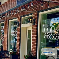 Von Chocolate