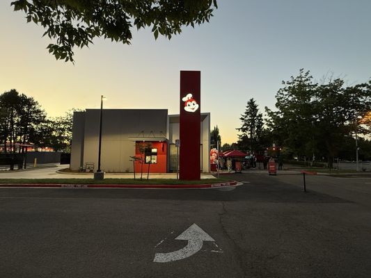 Jollibee by null