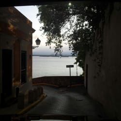 JStar Tours - The streets in Old San Juan