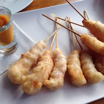 Landero - Ración de langostinos en tempura - Tapas Bars Near Me - Seville, SE Landero - Ración de langostinos en tempura - Tapas Bars Near Me - Seville, SE