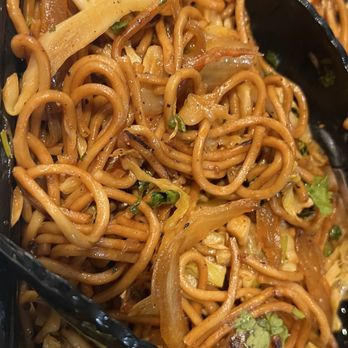 Asian Momo House - Vegetable Chow Mein - Food Trucks Near Me - Sunnyvale, California Asian Momo House - Vegetable Chow Mein - Food Trucks Near Me - Sunnyvale, California