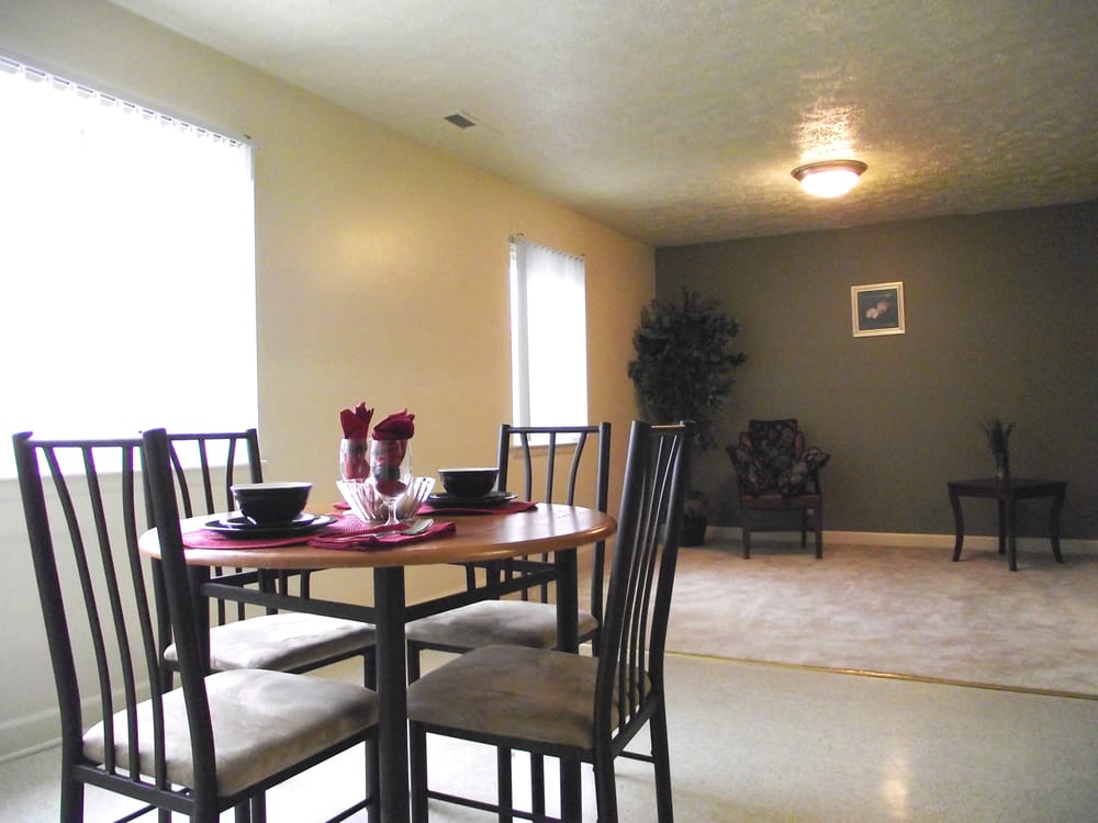 SOUTHWYCK HILLS APARTMENTS 114 N Hills Ct, Danville, Virginia