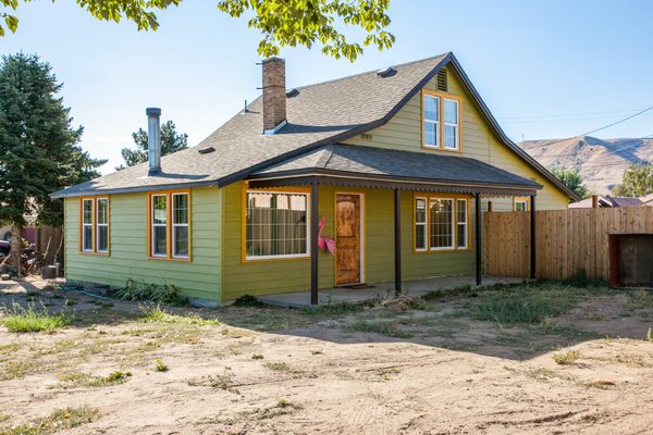 Chelsea Fennell - Coldwell Banker LaVigne