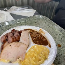 Bodacious BBQ - Smoked Turkey, hot links, beans & Mac n cheese